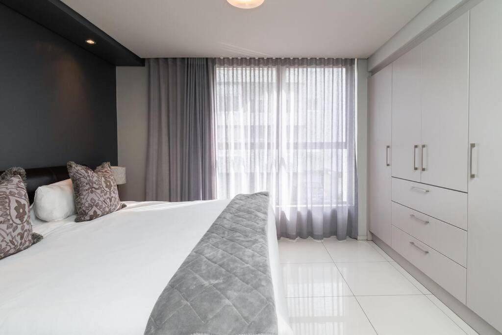 One Bedroom Seaside Elegance